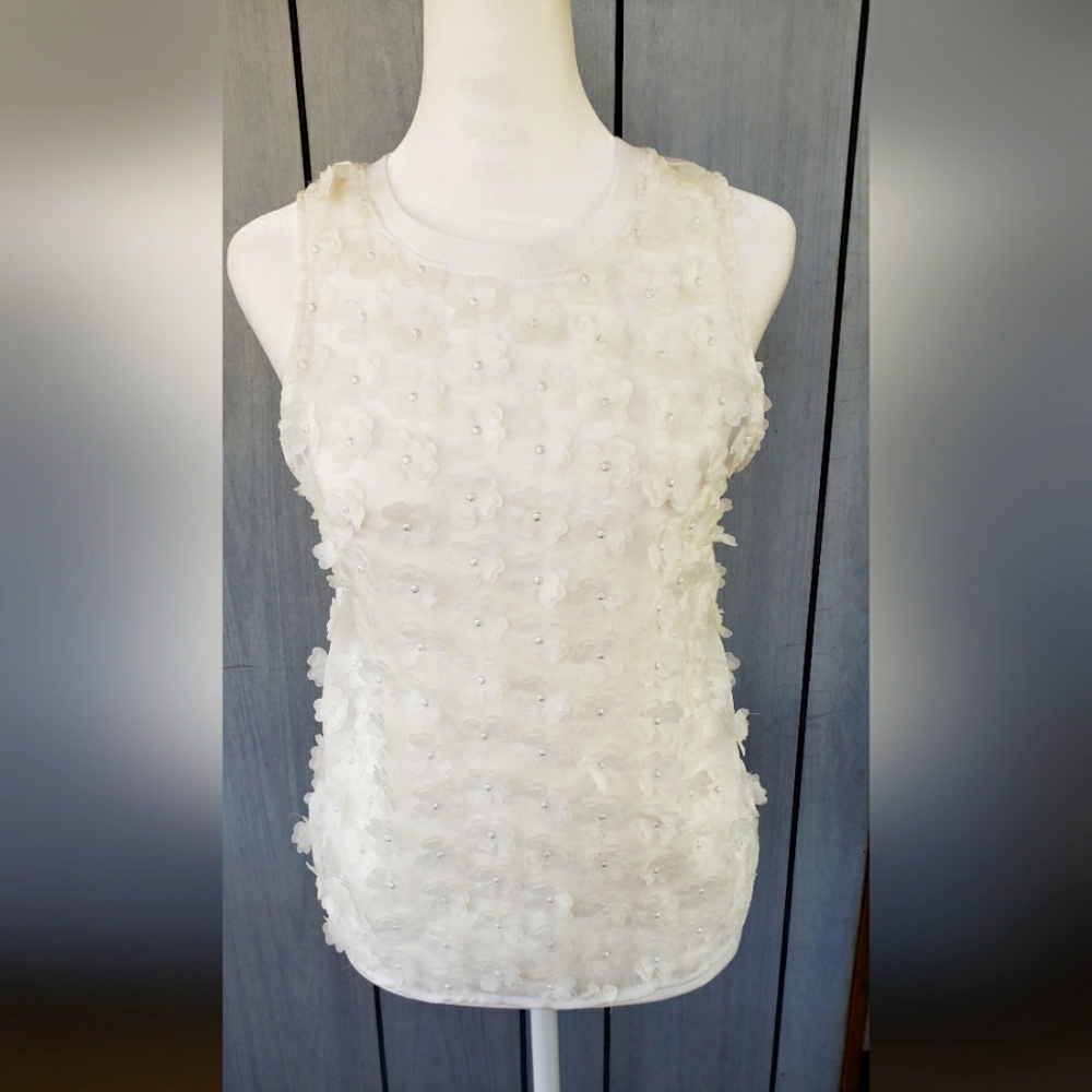 A New Day  Flowered tank top size XS